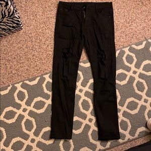 Black distressed skinny jeans
